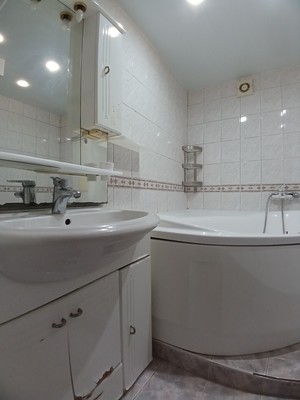 Продам трехкомнатную (3-комн.) квартиру, Таманская ул, 1, Туапсе г
