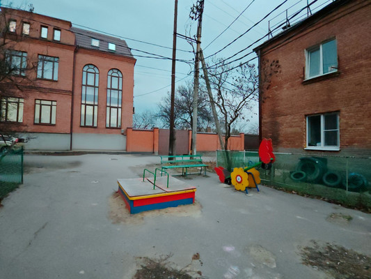 Продам двухкомнатную (2-комн.) квартиру, 40-летия Победы пр-кт, 32, Ростов-на-Дону г