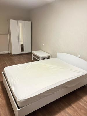 Сдам однокомнатную (1-комн.) квартиру, Лосевская ул, 1к4, Москва г