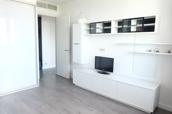 Продам трехкомнатную (3-комн.) квартиру, Профсоюзная ул, 64к2, Москва г