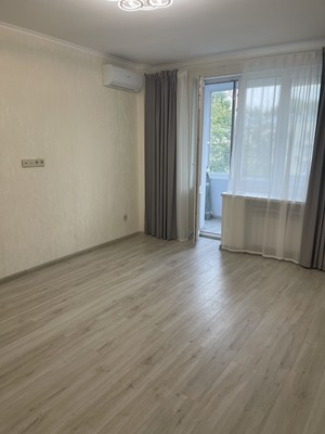 Продам трехкомнатную (3-комн.) квартиру, Чистопрудный б-р, 12к3, Москва г