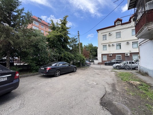 Продам однокомнатную (1-комн.) квартиру, Хуранова ул, 7, Нальчик г