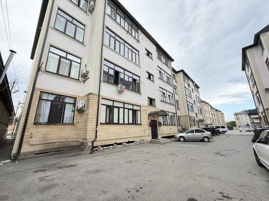 Продам двухкомнатную (2-комн.) квартиру, 2-я Надречная ул, 126Ак1, Нальчик г