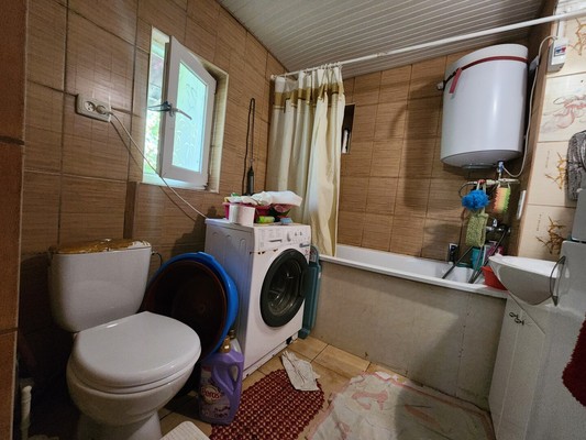 Продам двухкомнатную (2-комн.) квартиру, Партизанская ул, 24а, Симферополь г
