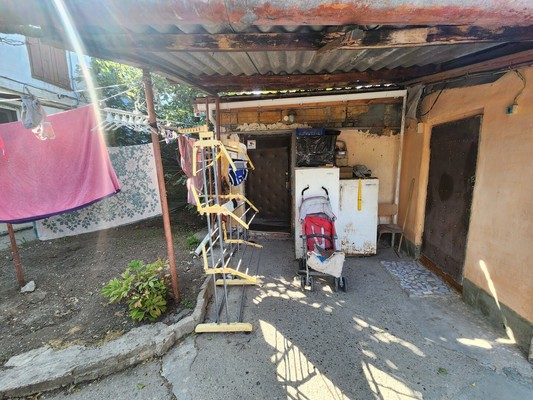 Продам двухкомнатную (2-комн.) квартиру, Партизанская ул, 24а, Симферополь г