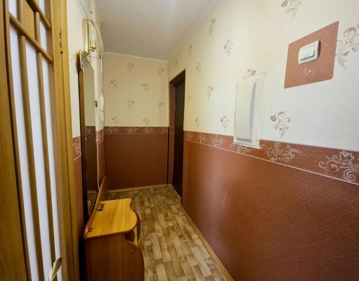 Продам двухкомнатную (2-комн.) квартиру, Коминтерна ул, 53А, Нижний Тагил г