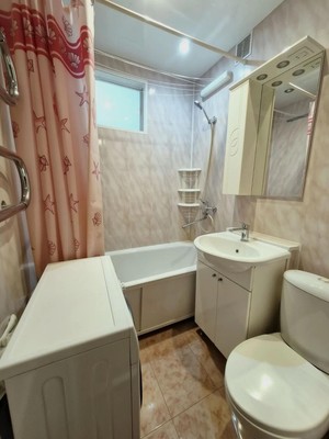 Продам двухкомнатную (2-комн.) квартиру, Коминтерна ул, 53А, Нижний Тагил г