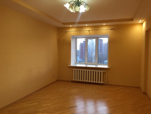 Продам трехкомнатную (3-комн.) квартиру, Первомайская ул, 96, Сыктывкар г
