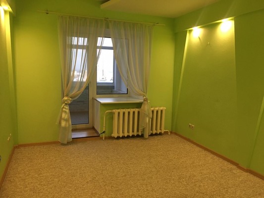 Продам трехкомнатную (3-комн.) квартиру, Первомайская ул, 96, Сыктывкар г