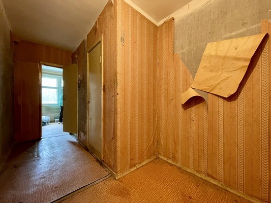 Продам однокомнатную (1-комн.) квартиру, Парковая ул, 14, Сосновый Бор г