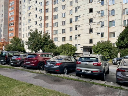 Продам однокомнатную (1-комн.) квартиру, Парковая ул, 14, Сосновый Бор г