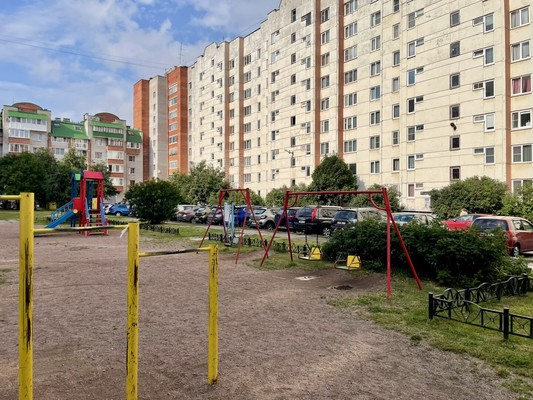 Продам однокомнатную (1-комн.) квартиру, Парковая ул, 14, Сосновый Бор г