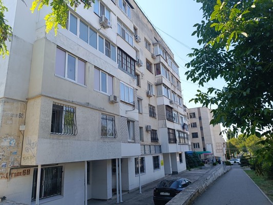 Продам двухкомнатную (2-комн.) квартиру, Гоголя ул, 68, Симферополь г