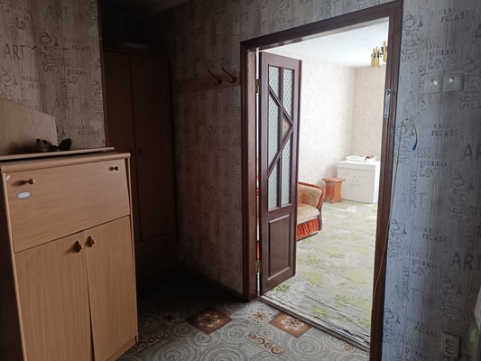 Продам двухкомнатную (2-комн.) квартиру, Гоголя ул, 68, Симферополь г