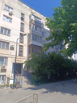 Продам двухкомнатную (2-комн.) квартиру, Гоголя ул, 68, Симферополь г