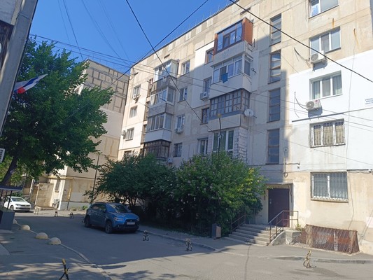 Продам двухкомнатную (2-комн.) квартиру, Гоголя ул, 68, Симферополь г