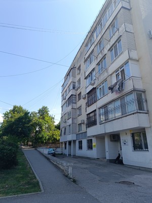 Продам двухкомнатную (2-комн.) квартиру, Гоголя ул, 68, Симферополь г