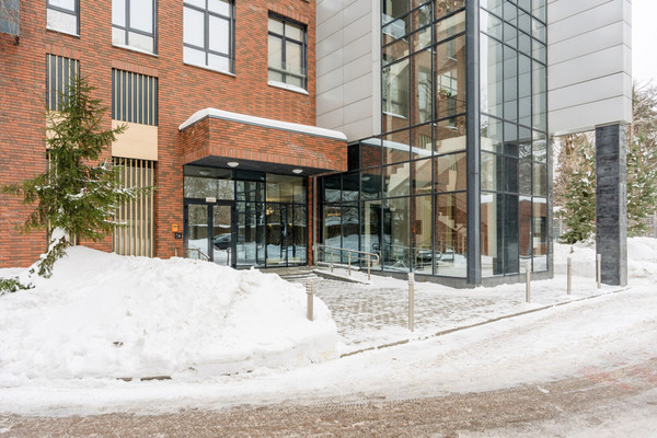 Продам многокомнатную квартиру, Таёжная ул, 8к2, Москва г