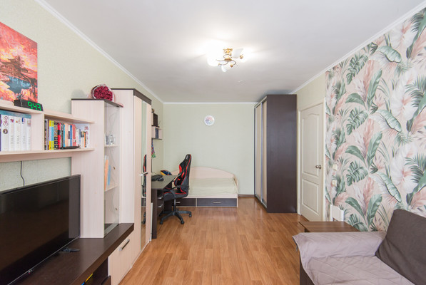 Продам однокомнатную (1-комн.) квартиру, Платона Кляты ул, 27, Ростов-на-Дону г