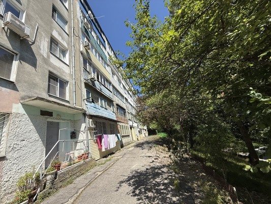Продам однокомнатную (1-комн.) квартиру, Судоремонтников ул, 63, Туапсе г
