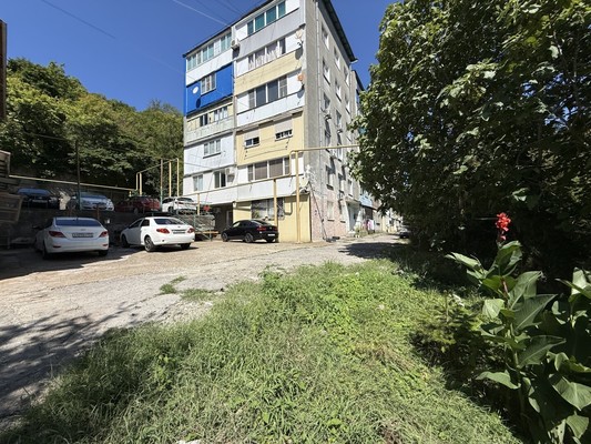 Продам однокомнатную (1-комн.) квартиру, Судоремонтников ул, 63, Туапсе г