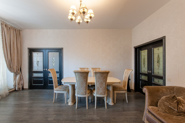 Продам трехкомнатную (3-комн.) квартиру, Кастанаевская ул, 18, Москва г