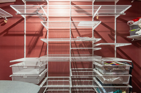 Продам трехкомнатную (3-комн.) квартиру, Кастанаевская ул, 18, Москва г