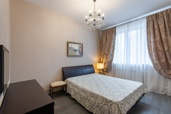 Продам трехкомнатную (3-комн.) квартиру, Кастанаевская ул, 18, Москва г