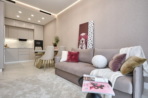 Продам трехкомнатную (3-комн.) квартиру, Хуторская 2-я ул, 34, Москва г