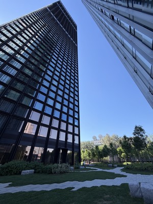 Продам трехкомнатную (3-комн.) квартиру, Хуторская 2-я ул, 34, Москва г