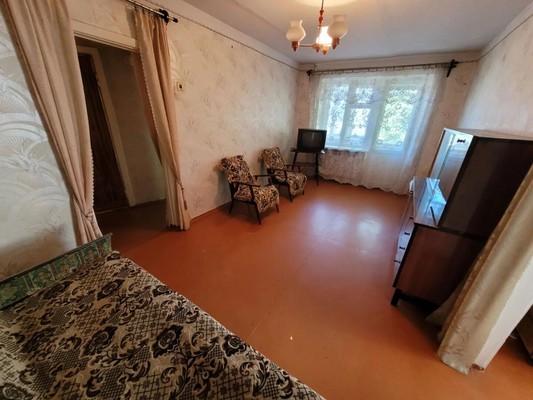 Продам двухкомнатную (2-комн.) квартиру, Лизы Чайкиной ул, 39, Таганрог г