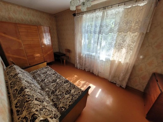 Продам двухкомнатную (2-комн.) квартиру, Лизы Чайкиной ул, 39, Таганрог г