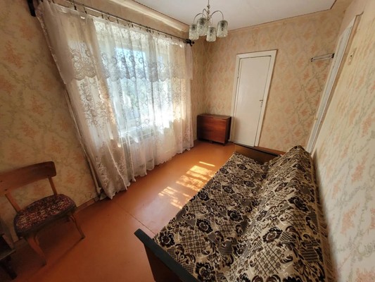 Продам двухкомнатную (2-комн.) квартиру, Лизы Чайкиной ул, 39, Таганрог г