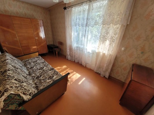 Продам двухкомнатную (2-комн.) квартиру, Лизы Чайкиной ул, 39, Таганрог г