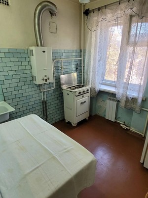Продам двухкомнатную (2-комн.) квартиру, Лизы Чайкиной ул, 39, Таганрог г