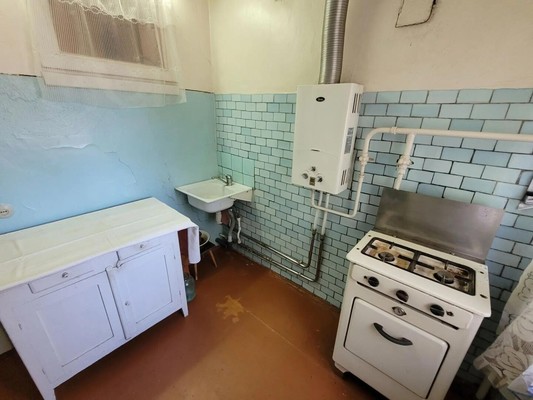 Продам двухкомнатную (2-комн.) квартиру, Лизы Чайкиной ул, 39, Таганрог г