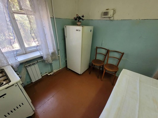 Продам двухкомнатную (2-комн.) квартиру, Лизы Чайкиной ул, 39, Таганрог г