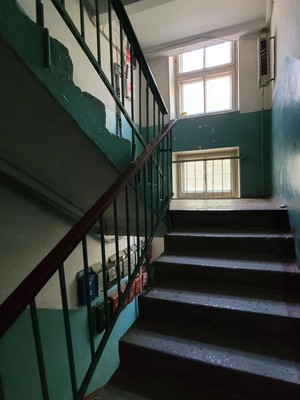 Продам двухкомнатную (2-комн.) квартиру, Лизы Чайкиной ул, 39, Таганрог г