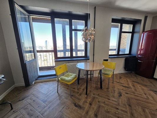 Продам трехкомнатную (3-комн.) квартиру, Авангардная ул, 19/30, Москва г