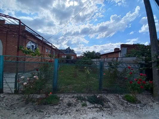 Продам дом, Ярмарочная ул, 93, Славянск-на-Кубани г, 0 км от города