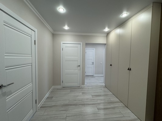 Продам трехкомнатную (3-комн.) квартиру, Натана Рахлина ул, 13к2, Казань г