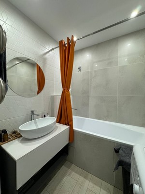 Продам трехкомнатную (3-комн.) квартиру, Натана Рахлина ул, 13к2, Казань г