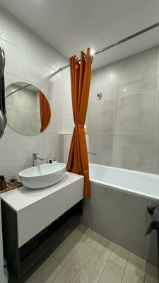 Продам трехкомнатную (3-комн.) квартиру, Натана Рахлина ул, 13к2, Казань г