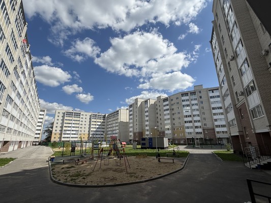 Продам двухкомнатную (2-комн.) квартиру, Карла Маркса ул, 77кВ, Ишим г