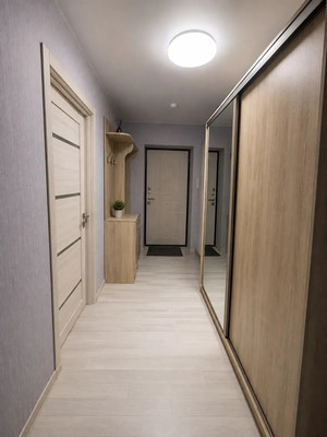 Продам двухкомнатную (2-комн.) квартиру, Карла Маркса ул, 77кВ, Ишим г