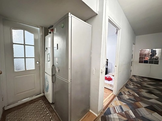 Продам трехкомнатную (3-комн.) квартиру, Генерала Антонова ул, 1, Москва г