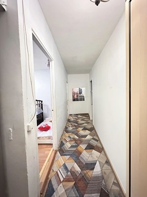 Продам трехкомнатную (3-комн.) квартиру, Генерала Антонова ул, 1, Москва г