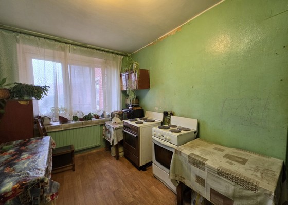 Продам комнату в 12-комн. квартире, Асафьева ул, 6Ак2, Санкт-Петербург г