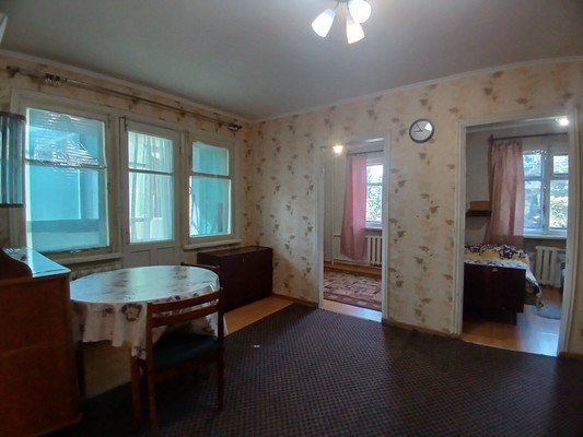 Продам трехкомнатную (3-комн.) квартиру, Г. Петровой ул, 9, Туапсе г