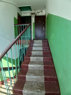 Продам трехкомнатную (3-комн.) квартиру, Г. Петровой ул, 9, Туапсе г